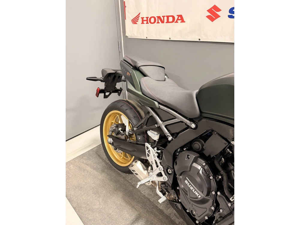 Suzuki Gsx-8tt Gsx-8 Tt 2026 alt