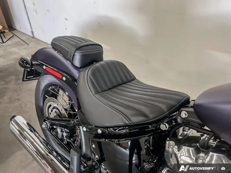 2025 Harley-Davidson FXBB - Street Bob® thumbnail 20