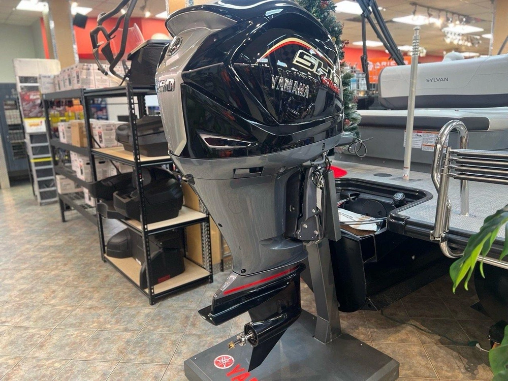 2025 Yamaha Vmax 250 Sho alt