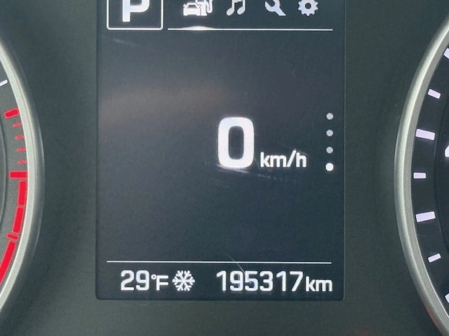 2017 Hyundai Elantra Gls alt