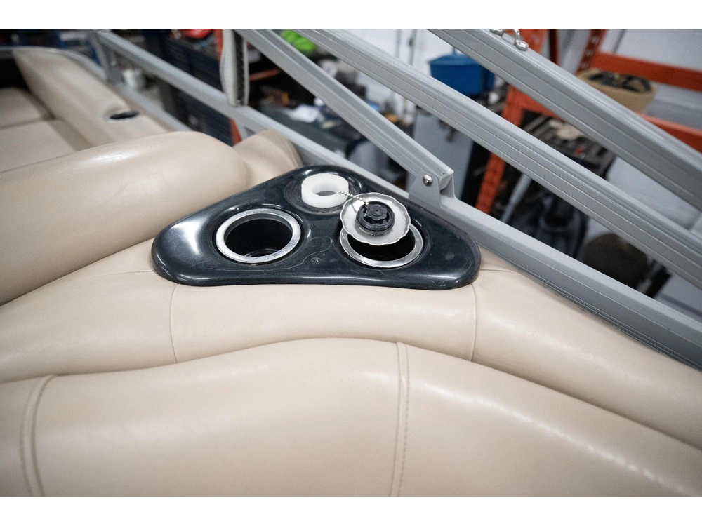 2016 Regency 254dl3 alt