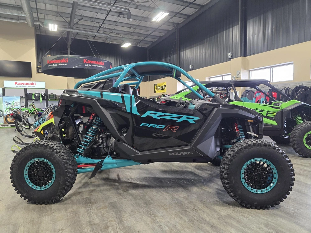 2025 Polaris Rzr Pro R Ult alt