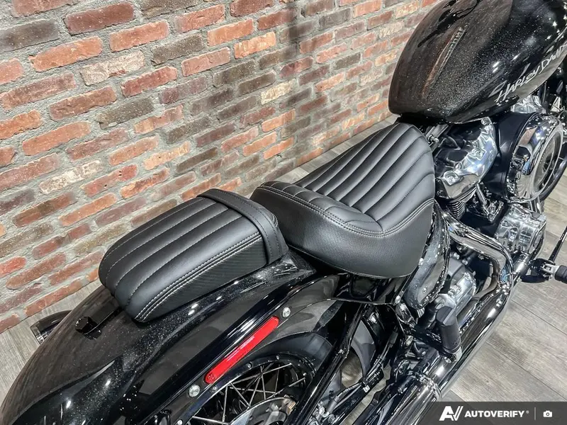 2025 Harley-Davidson FXBB - Street Bob® thumbnail 22