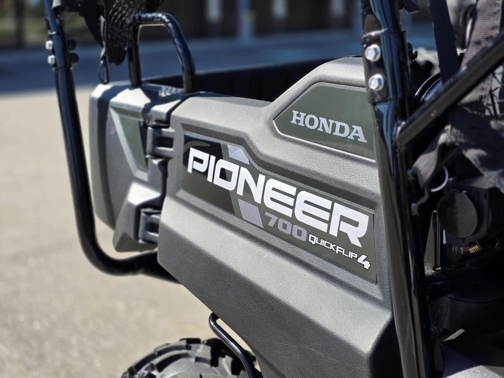 Honda Pioneer 700-4p Dlx Sxs7m4ds 2025 alt