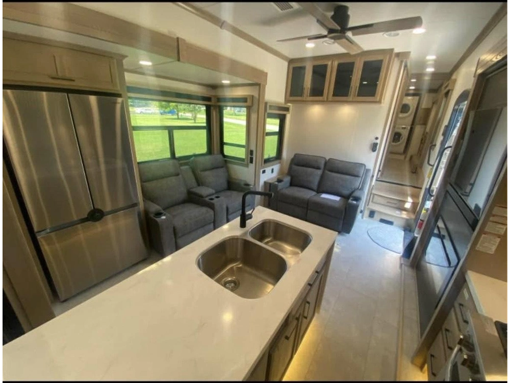 2024 Riverstone Legacy Toy Hauler alt