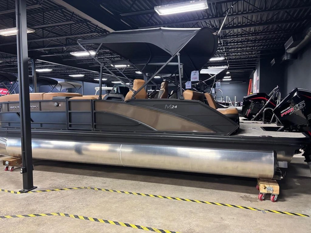 Bennington Marine 24 Msb 2026 alt