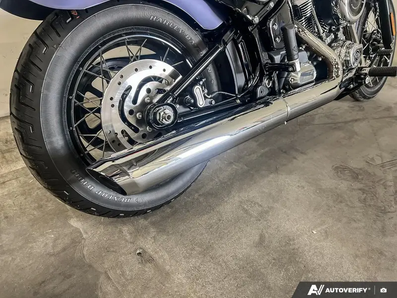 2025 Harley-Davidson FXBB - Street Bob® thumbnail 12