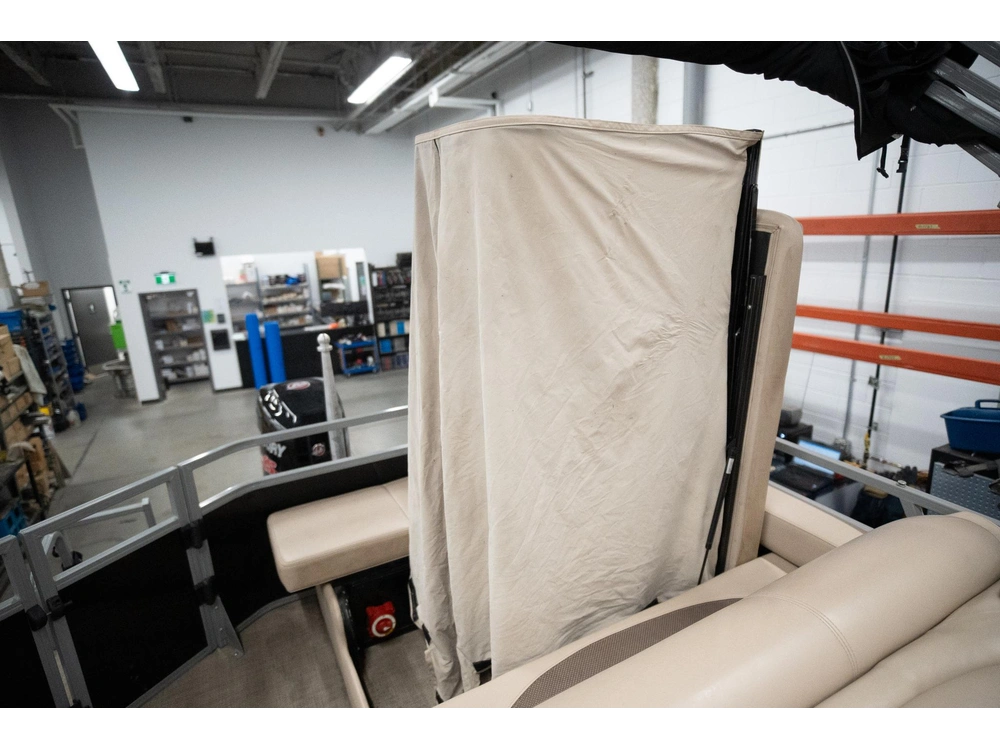 2016 Regency 254dl3 alt