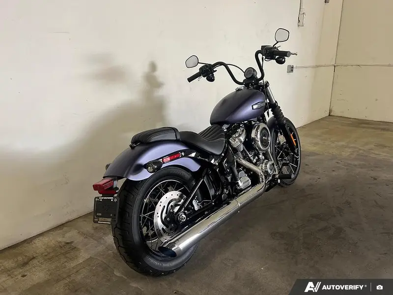 2025 Harley-Davidson FXBB - Street Bob® thumbnail 5