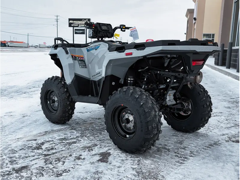 Polaris Sportsman 570 // Ghost Gray 2026