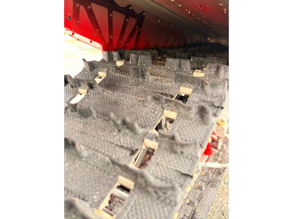 Polaris Indy Vr1 137 2024 alt