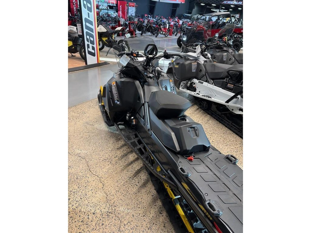 Ski-doo Tundra Le 2025 alt