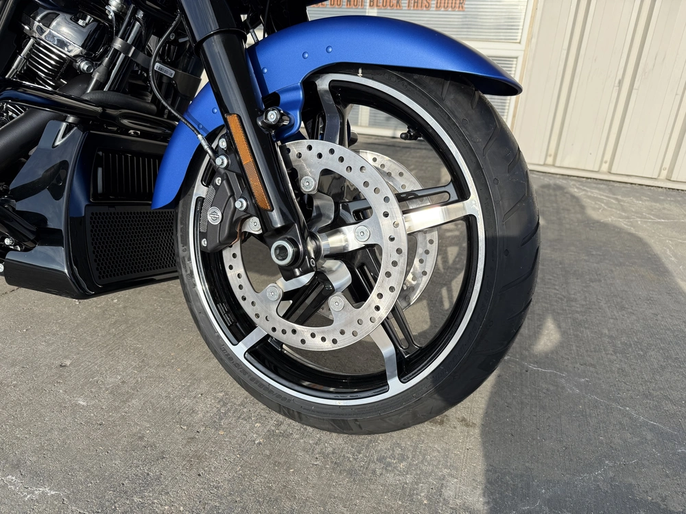 2026 Harley-davidson Road Glide alt