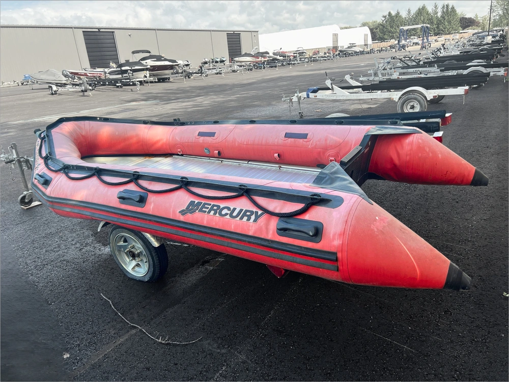 2009 Mercury Inflatable alt