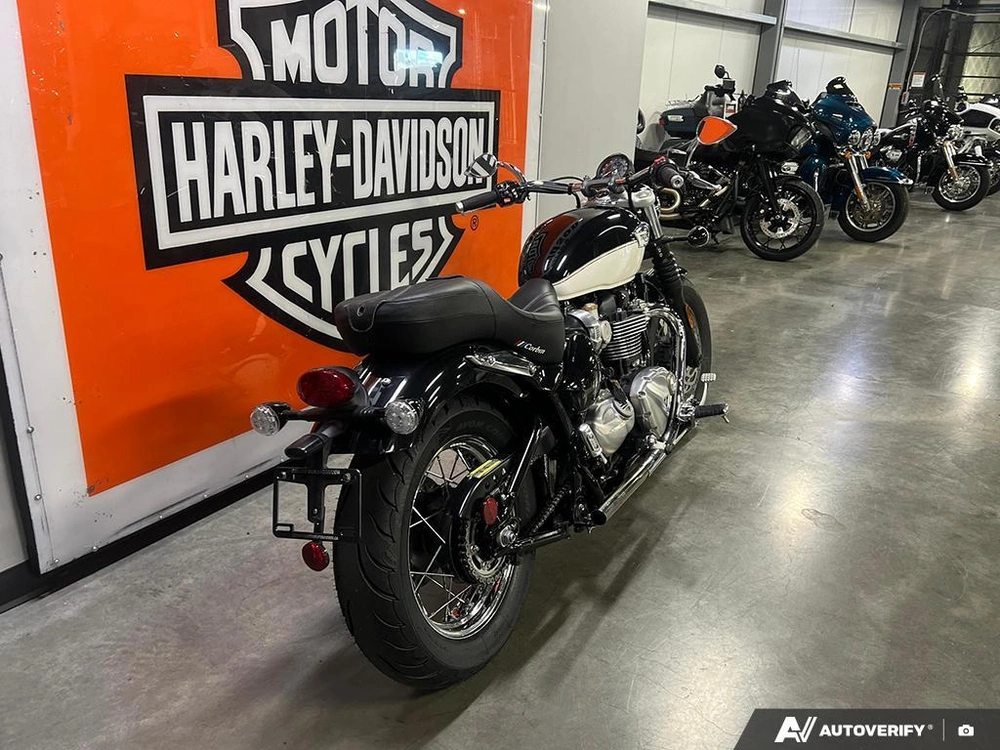 2023 Triumph Bonneville Speedmaster Sapphire Black/fusion White alt