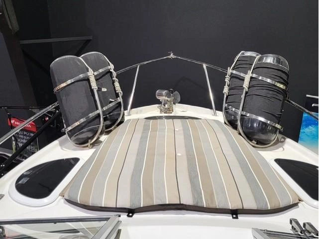 Air Nautique Regal Express 28 2016 alt