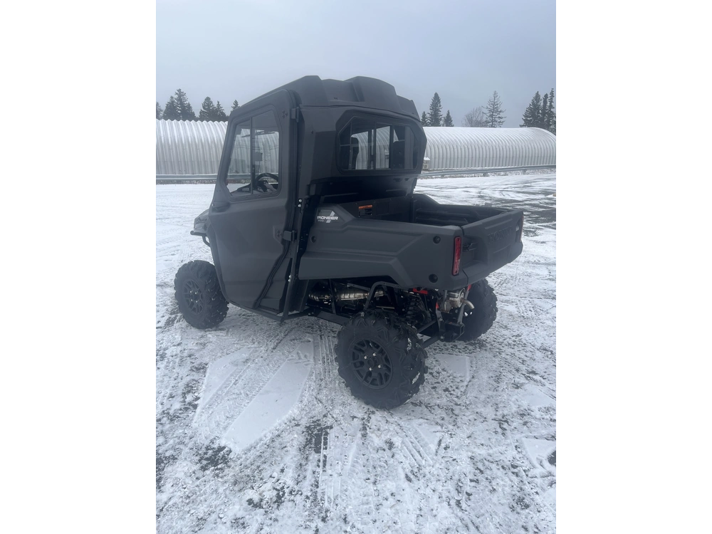 Honda Pioneer 700 2p Deluxe 2025 alt