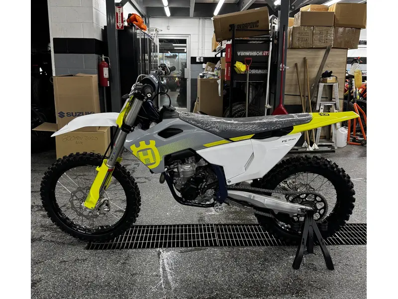 2024 Husqvarna FC 350 thumbnail 5