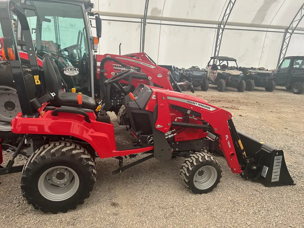 2024 Massey Ferguson Ferguson Massey Ferguson MF GC1723E Sub-Compact Tractor 