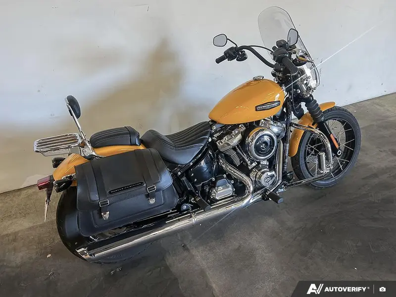 2025 Harley-Davidson FXBB - Street Bob® thumbnail 5