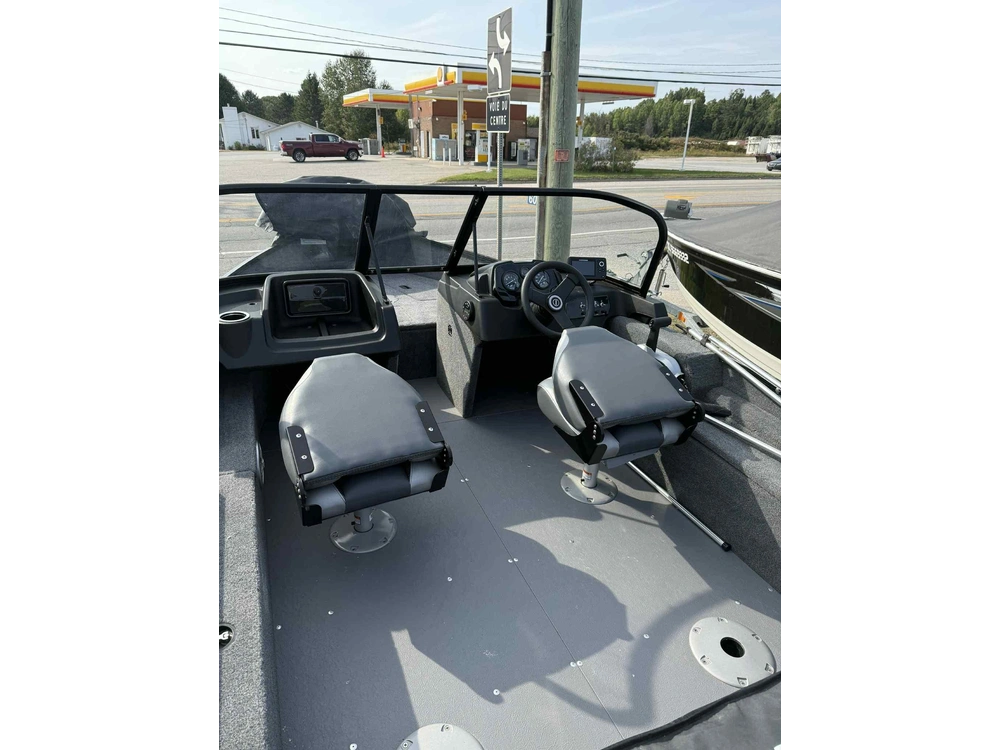 2023 Princecraft Holiday 162 Max alt