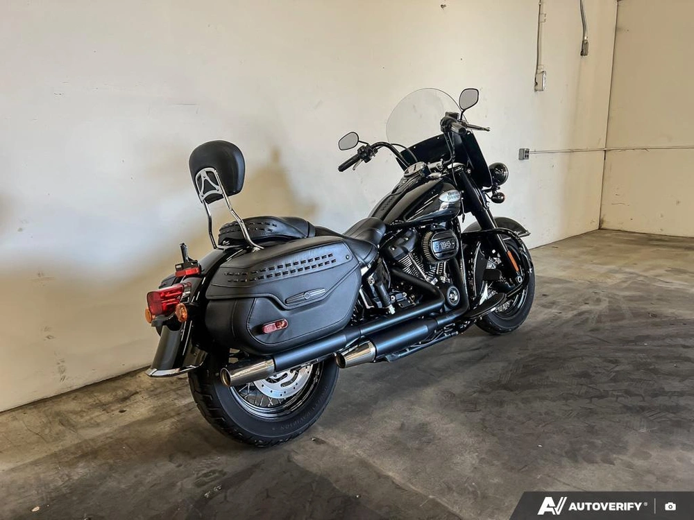 2024 Harley-davidson Flhcs - Heritage Classic alt