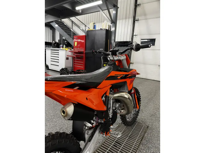 2025 KTM 85 SX 17/14 17/14 thumbnail 9