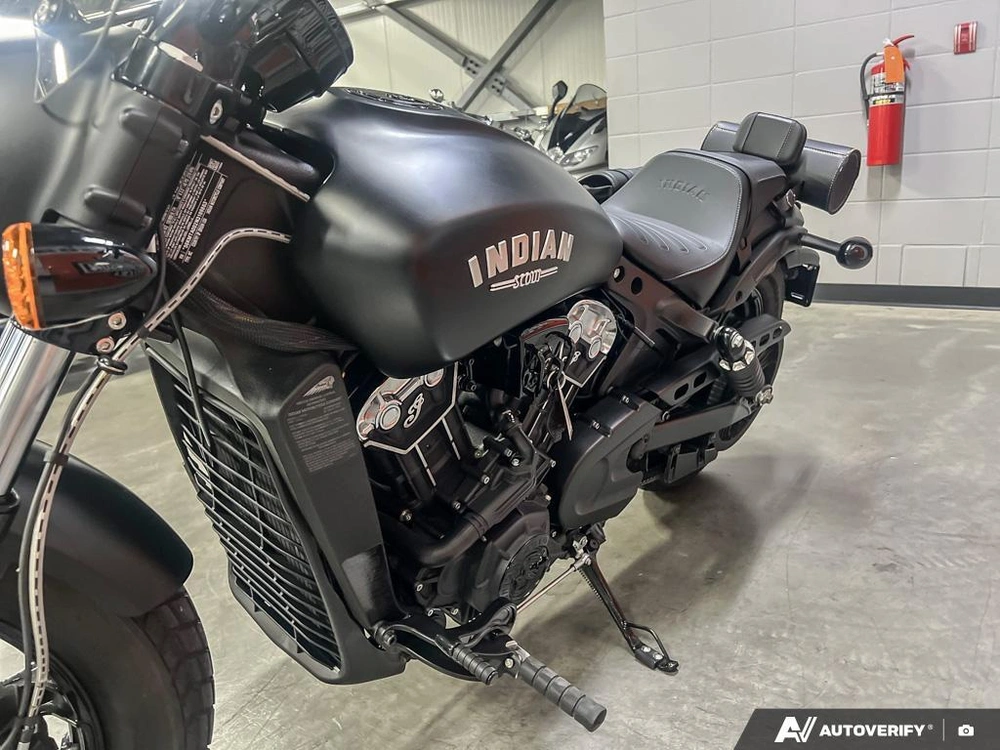2022 Indian Motorcycle Scout® Bobber Abs Black Metallic alt