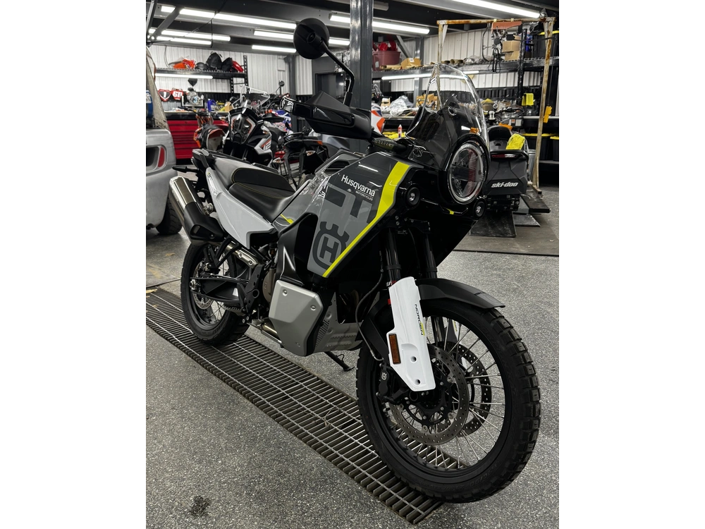 Husqvarna Norden 901 2025 alt