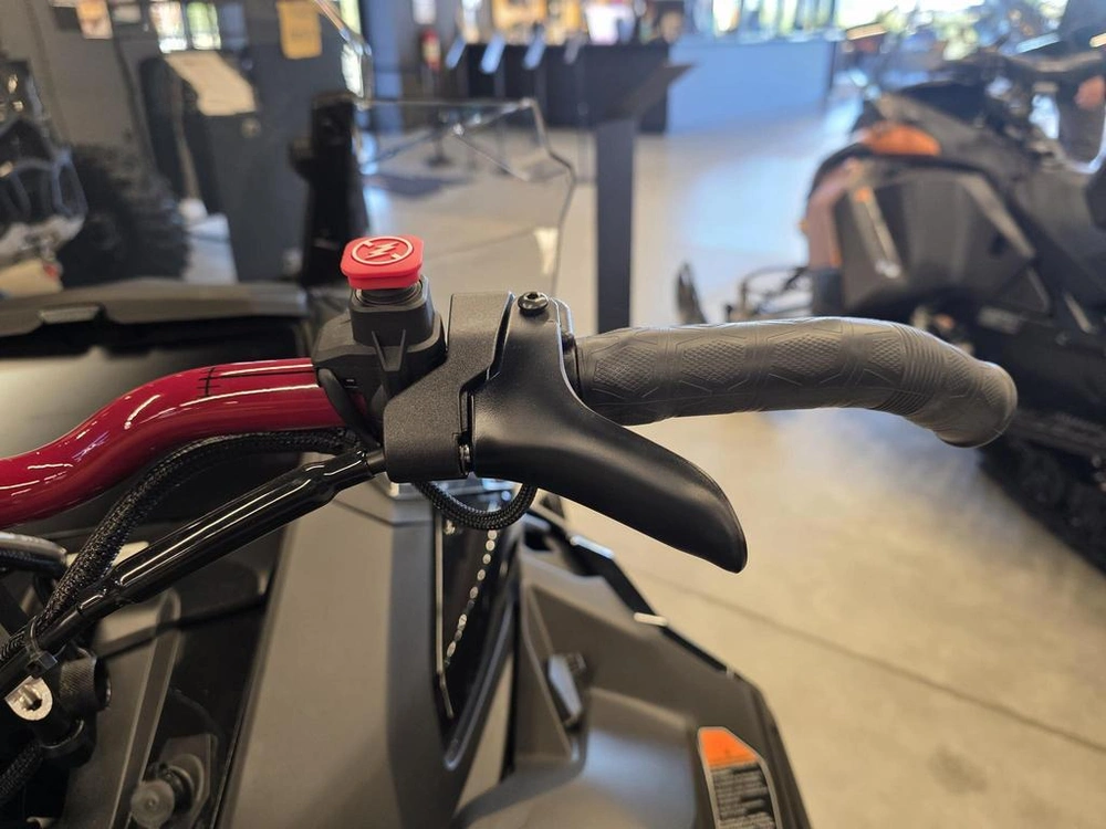 Ski-doo Renegade Enduro 900 Ace Turbo R 2025 alt