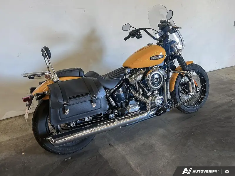 2025 Harley-Davidson FXBB - Street Bob® thumbnail 4