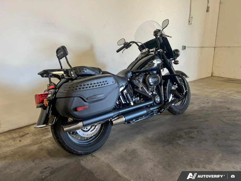 2024 Harley-davidson Flhcs - Heritage Classic alt