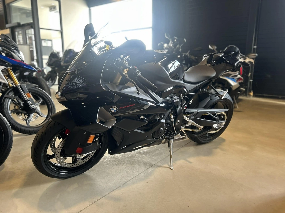 Bmw S1000rr 2026 alt