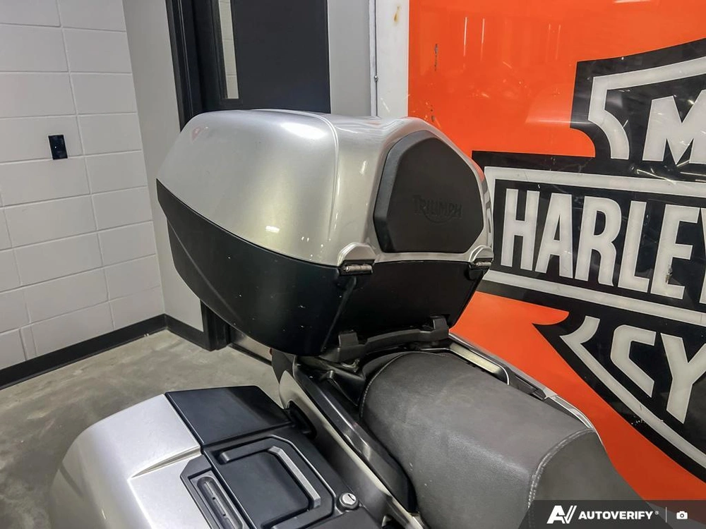 2011 Triumph Sprint Gt Sprint Gt 1050 alt