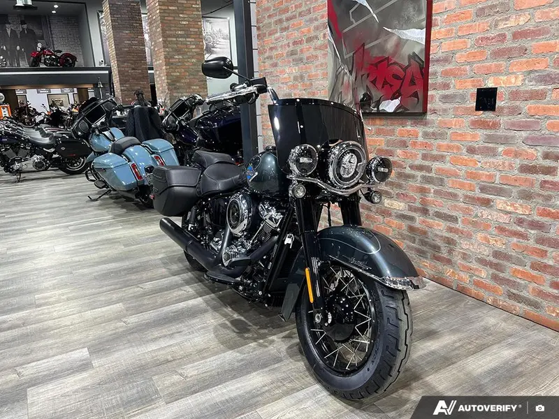 2025 Harley-Davidson FLHC - Heritage Classic thumbnail 3