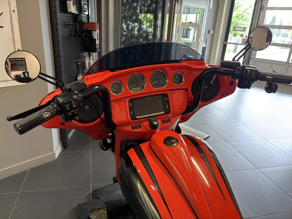 2018 Harley-Davidson FLHXS Street Glide SpecialFLHXS