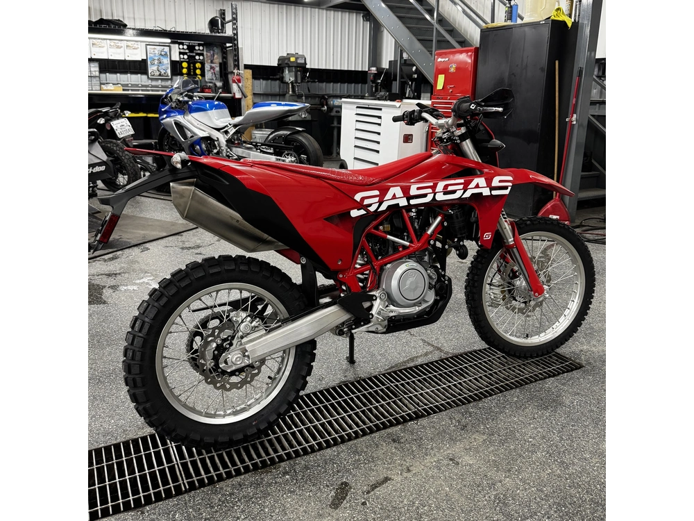 Gasgas Es 700 2023 alt