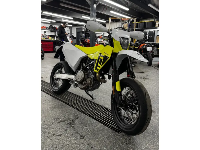 2026 Husqvarna 701 SUPERMOTO