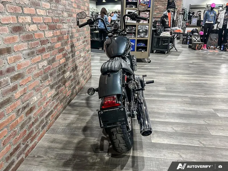 2025 Harley-Davidson FXBB - Street Bob® thumbnail 4