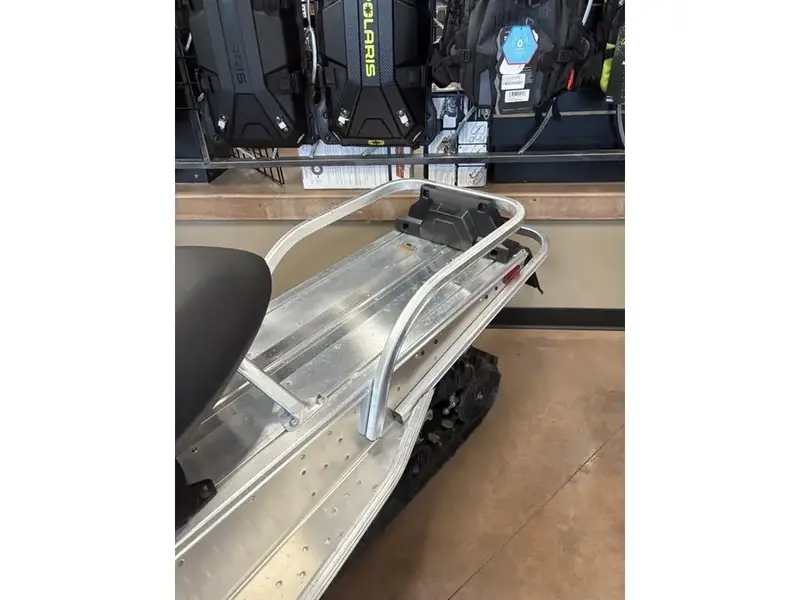 2025 Polaris 550 VOYAGEUR 155 ES