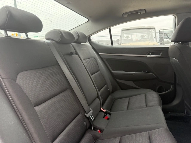 2017 Hyundai Elantra Gls alt