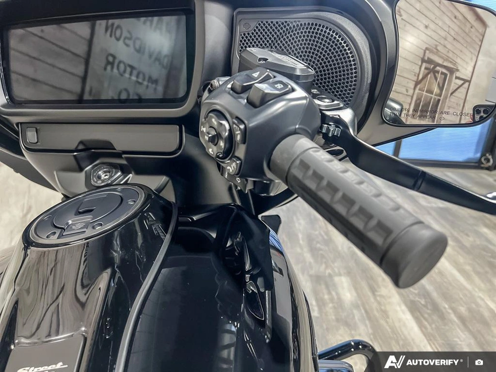 2025 Harley-davidson Flhx - Street Glide® alt