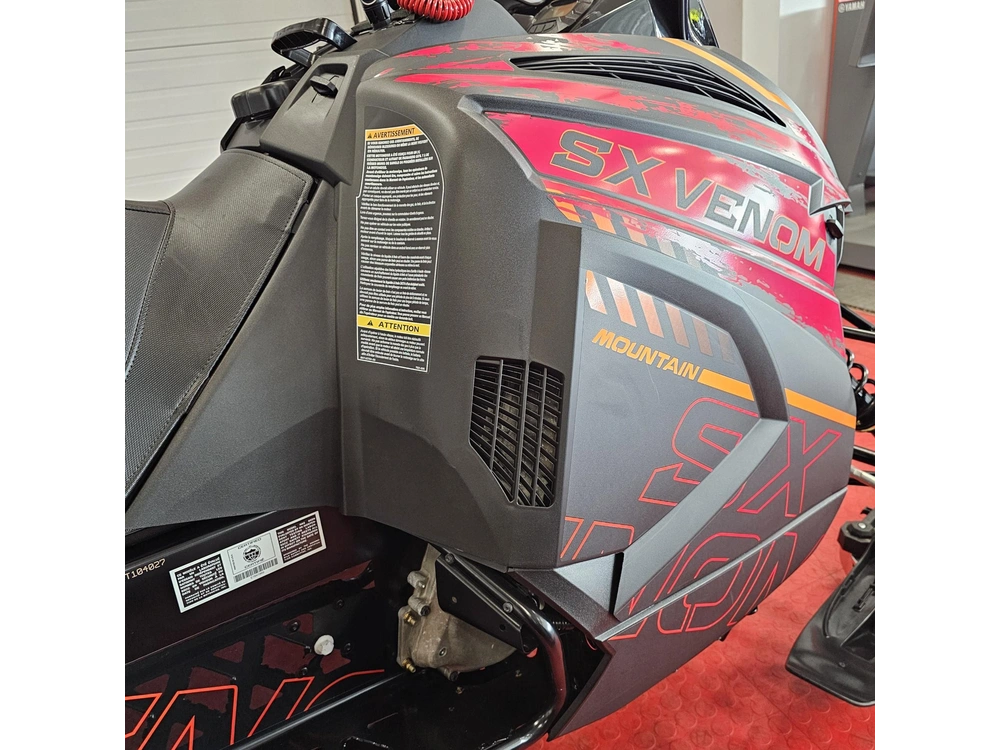 2025 Yamaha Sxv4nmsb alt