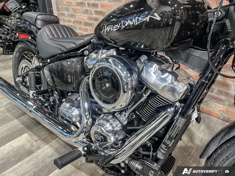 2025 Harley-Davidson FXBB - Street Bob® thumbnail 19