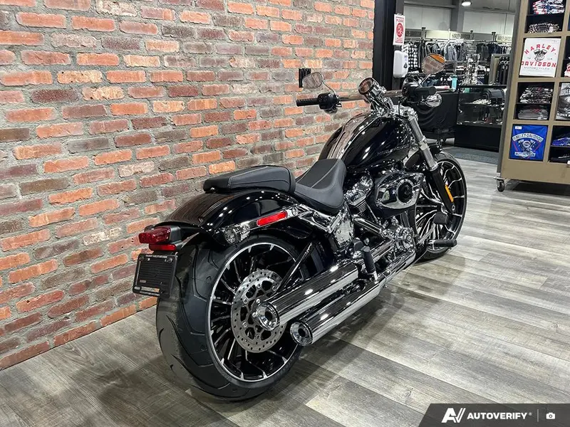 2025 Harley-Davidson FXBR - Breakout™ thumbnail 5