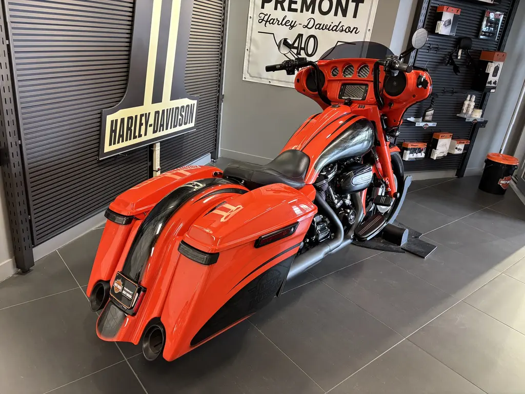 2018 Harley-Davidson FLHXS Street Glide SpecialFLHXS