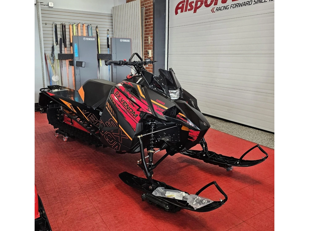 2025 Yamaha Sxv4nmsb alt