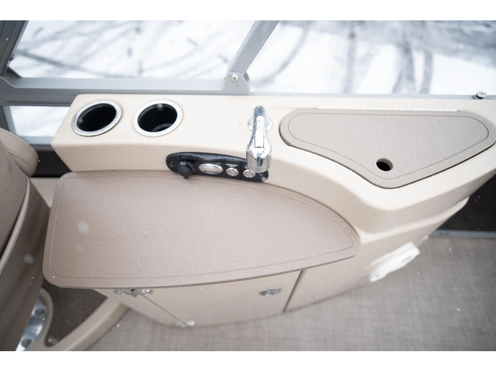 2016 Regency 254dl3 alt