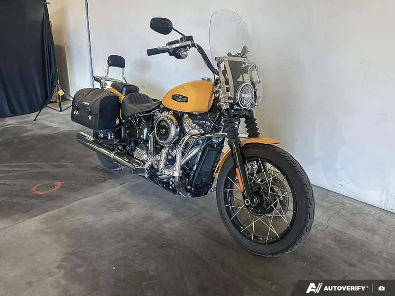 2025 Harley-Davidson FXBB - Street Bob® thumbnail 3