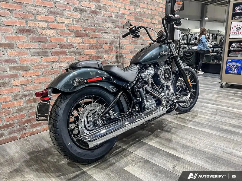 2025 Harley-Davidson FXBB - Street Bob® thumbnail 7